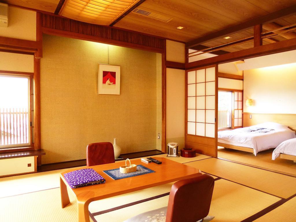 Sumiyosiya Ryokan Nozawaonsen Rom bilde